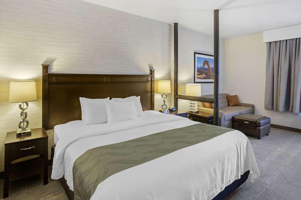 Quality Suites Moab Near Arches National Park Ruang foto