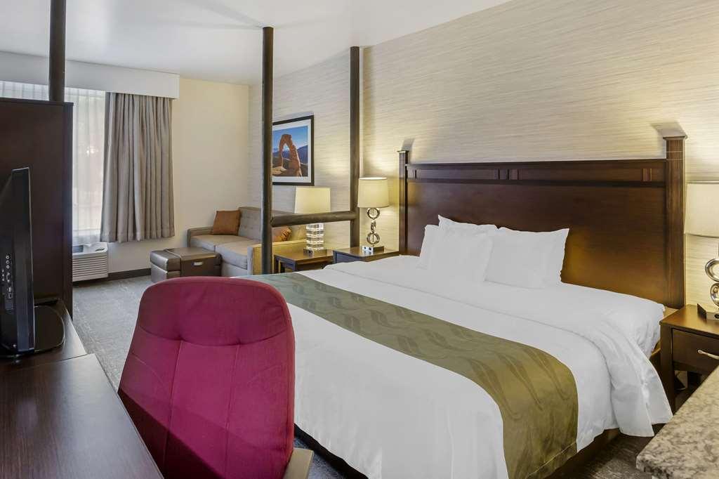 Quality Suites Moab Near Arches National Park Ruang foto